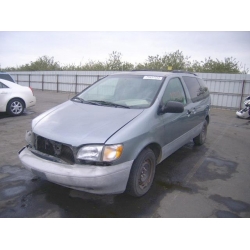 Fresno Acura on Used 1998 Toyota Sienna Parts Car   Green With Gray Interior  6