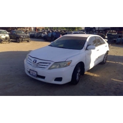 Used 2010 Toyota Camry Parts Car - White with gray interior, 4 cylinder engine, automatic transmission