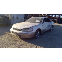 Used 1998 Lexus ES300 Parts Car - White with tan leather, 6 cylinder engine, Automatic transmission