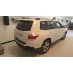 Used 2011 Toyota Highlander Parts Car - White with gray interior, 6-cylinder engine, Automatic transmission