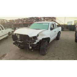 Used 2017 Toyota Tacoma Parts Car - White with gray interior, 4-cyl engine, automatic transmission