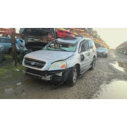 Used 2005 Honda Pilot Parts Car - Silver with gray interior, 6-cylinder, automatic transmission