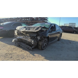 Used 2018 Toyota Camry Parts Car - Black with black interior, 4-cylinder engine, automatic transmission
