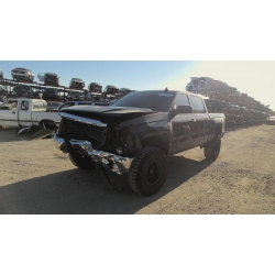 Used 2017 Chevrolet Silverado Parts Car - Gray with black interior, 8-cylinder engine, automatic transmission