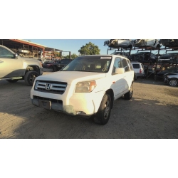 Used 2007 Honda Pilot Parts Car - White with tan interior, 6-cylinder, automatic transmission