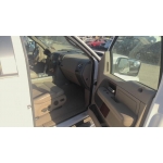 Used 2006 Ford F150 Parts Car - White with tan interior, 8-cylinder engine, automatic transmission