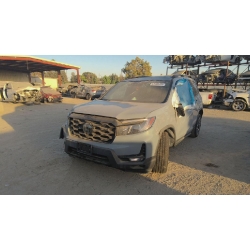 Used 2023 Honda Passport Parts Car - Gray with black interior, 4cyl engine, automatic transmission