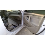 Used 2007 Toyota Camry Parts Car - White with gray interior, 4 cylinder engine, Automatic transmission